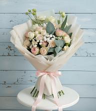 Букет цветов из:  Розы и Лизиантусы в Гремячинске
