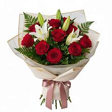 Букет цветов из:  Лилии и Розы в Гремячинске