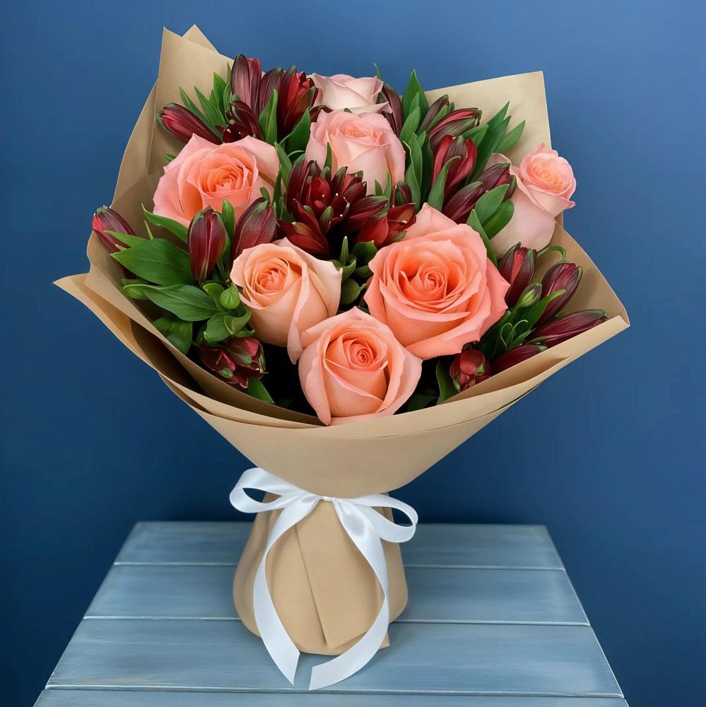 Букет цветов из: Розы и Альстромерии в Гремячинске