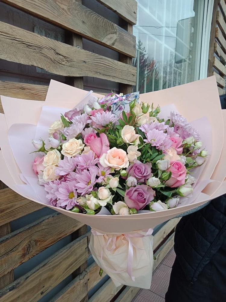 Букет цветов из: Розы и Хризантемы в Гремячинске