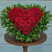 Цветочная композиция из Розы в виде сердца в Гремячинске