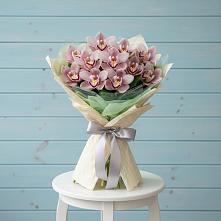 Букет цветов из:  Орхидеи и Розы в Гремячинске