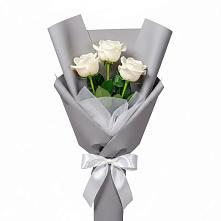 Букет 3 белые розы в Гремячинске