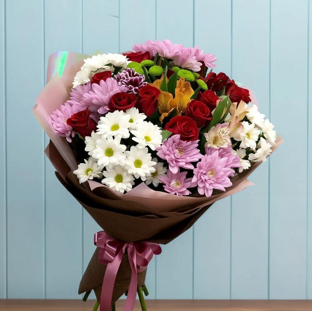 Букет цветов из: Розы, Хризантемы и Альстромерии в Гремячинске