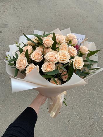 Букет Кремовые розы Латте в Гремячинске