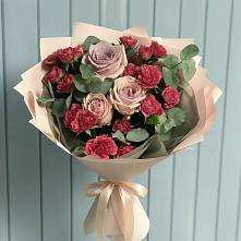 Букет цветов из:  Гвоздики и Розы в Гремячинске