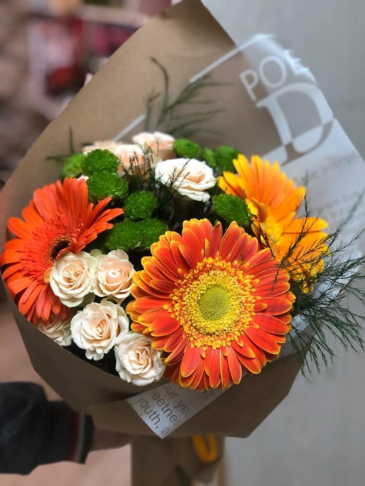 Букет цветов из: Герберы, Хризантемы и Розы в Гремячинске